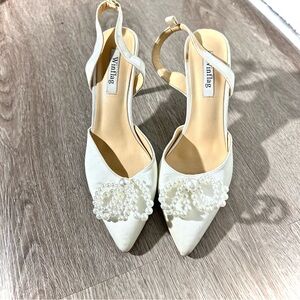 Winflag White Satin Pearl Bow Heels | Size 10